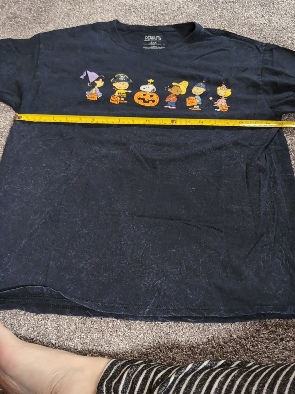 Peanuts Black Halloween Character Tee - Picture 9 of 10